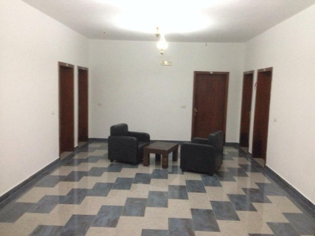 Hotel Moris Kryemëdhej エクステリア 写真
